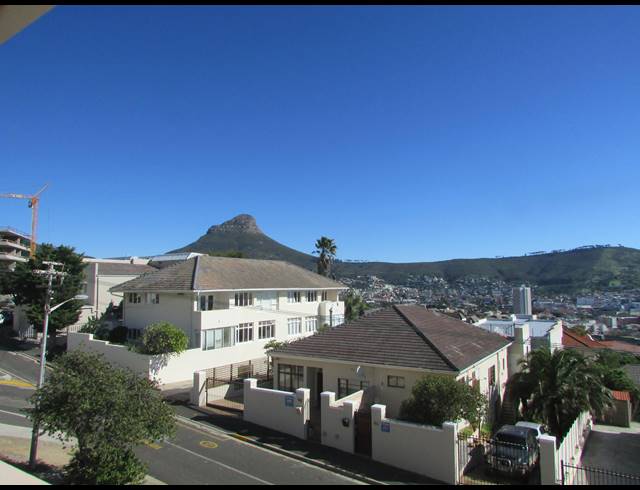1 BEDROOM APARTMENT TO LET IN VREDEHOEK